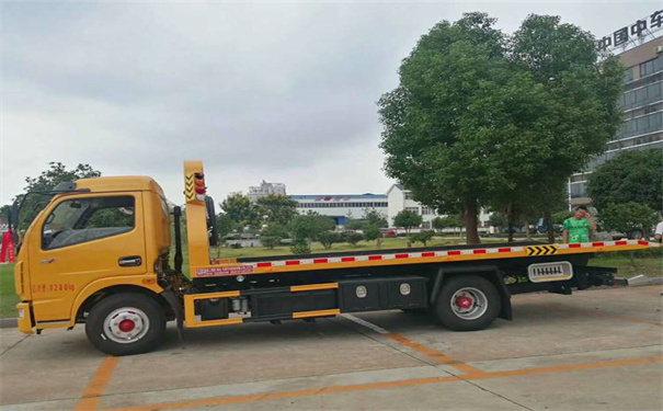 嘉兴定远24小时拖车救援电话号码，定远道路救援公司怎么收费的